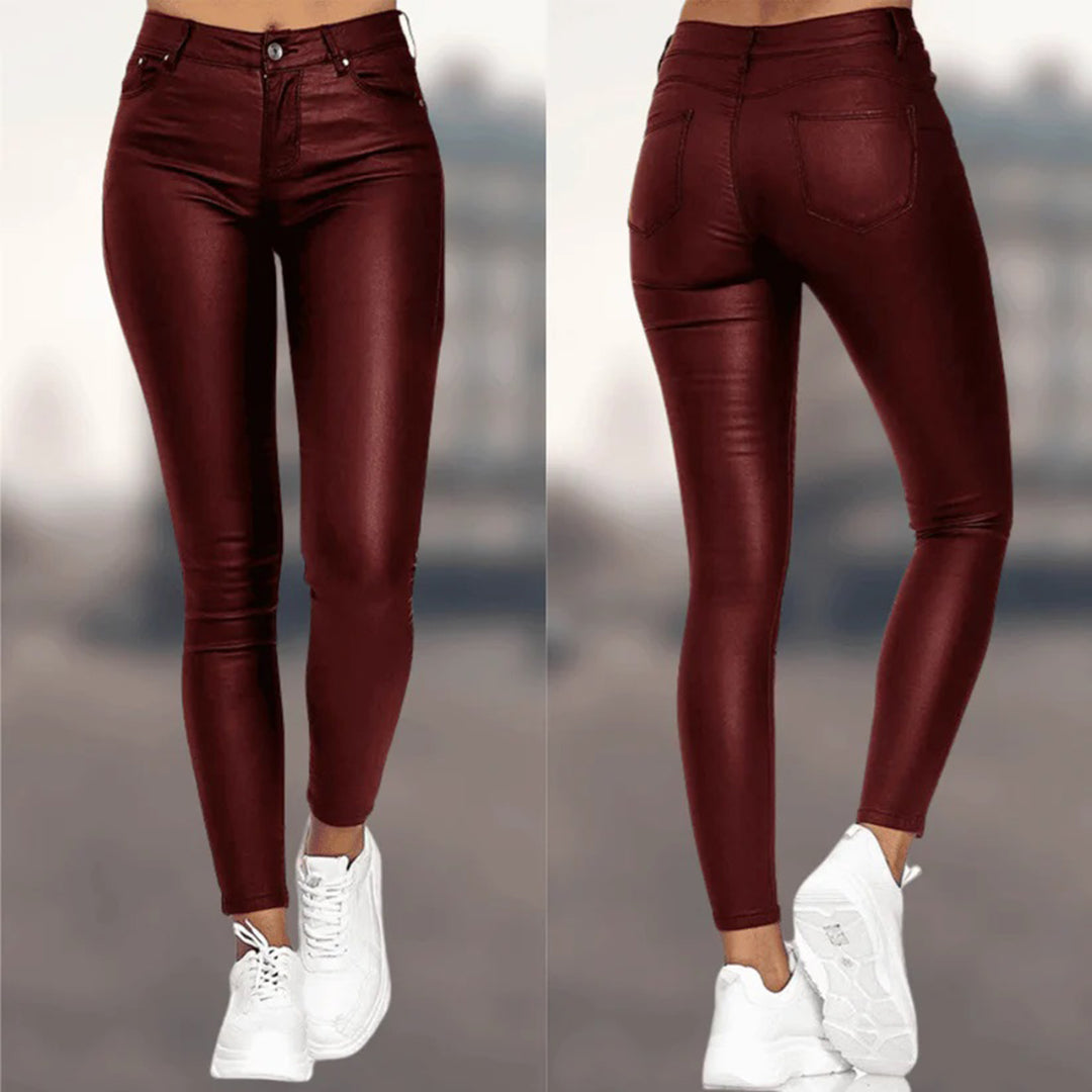 Detailaufnahme der hochwertigen Damen Viola Slim-Fit-Hose, für ganztägigen Tragekomfort.