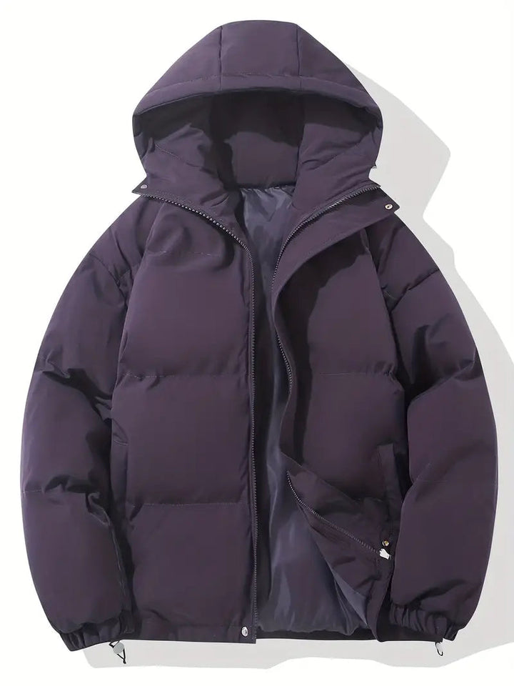 Detail der Frontpartie: warme Damen Winter Kapuzenjacke mit praktischen Reißverschlüssen.