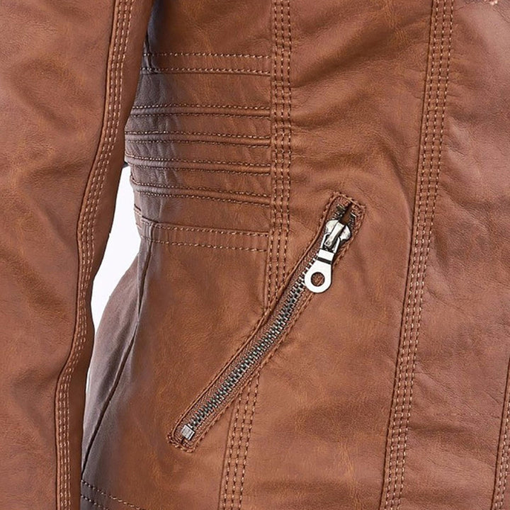 Moderne Damen Wetterjacke, mit Kapuze, wasserdicht & stilvoll, vielseitig einsetzbar.
