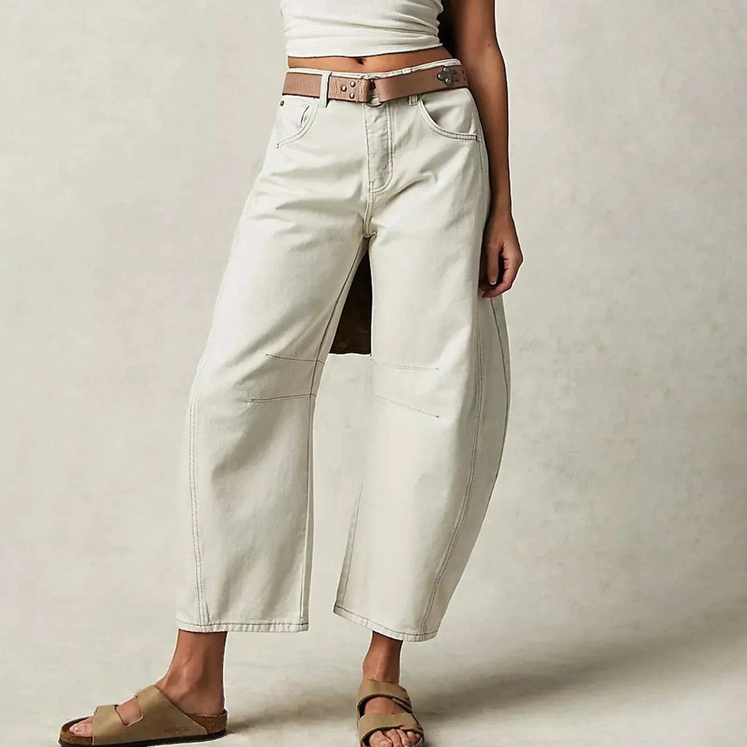 Modische Damenjeans mit hohem Bund und weitem Bein, vielseitig für ganzjährige Styles.