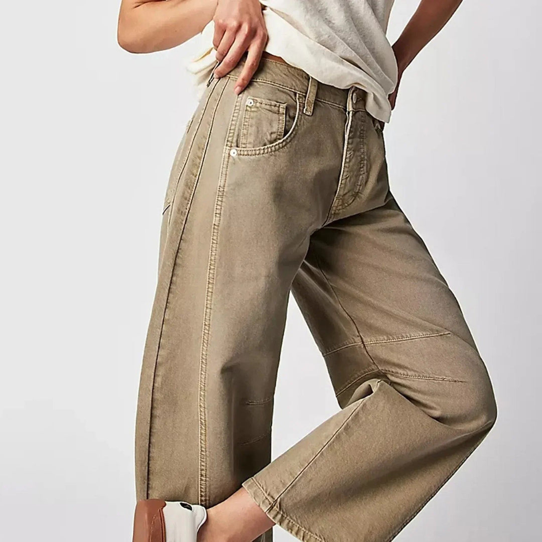Elegante Damen Wide Leg Jeanshose, hohe Taille und weites Bein für optimalen Stil & Komfort.