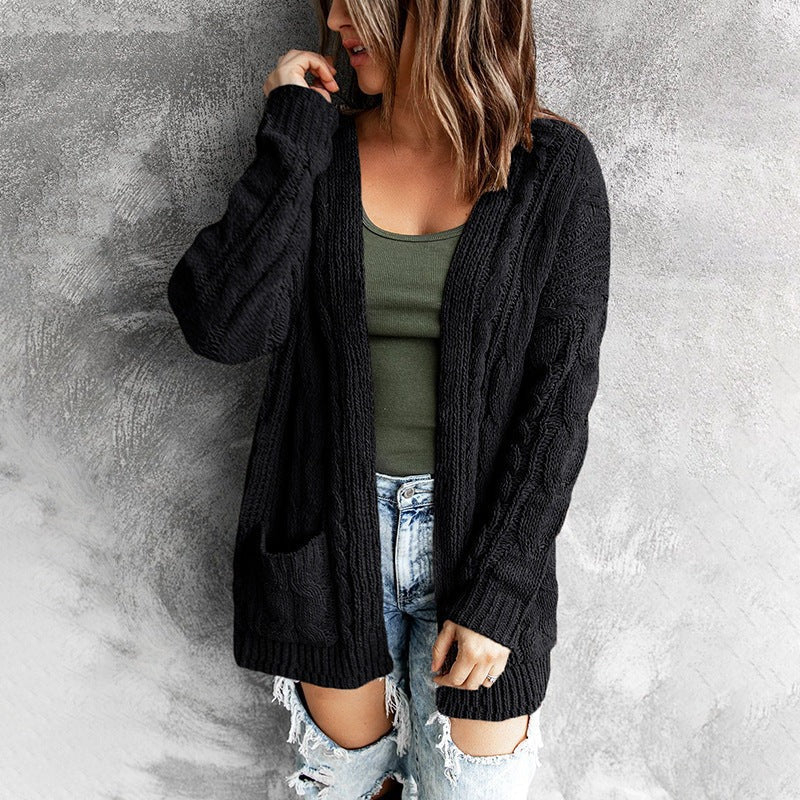 Kuscheliger Damen Winter-Cardigan mit detailliertem Zopfmuster, langärmlig & warm, perfekt für Komfort.