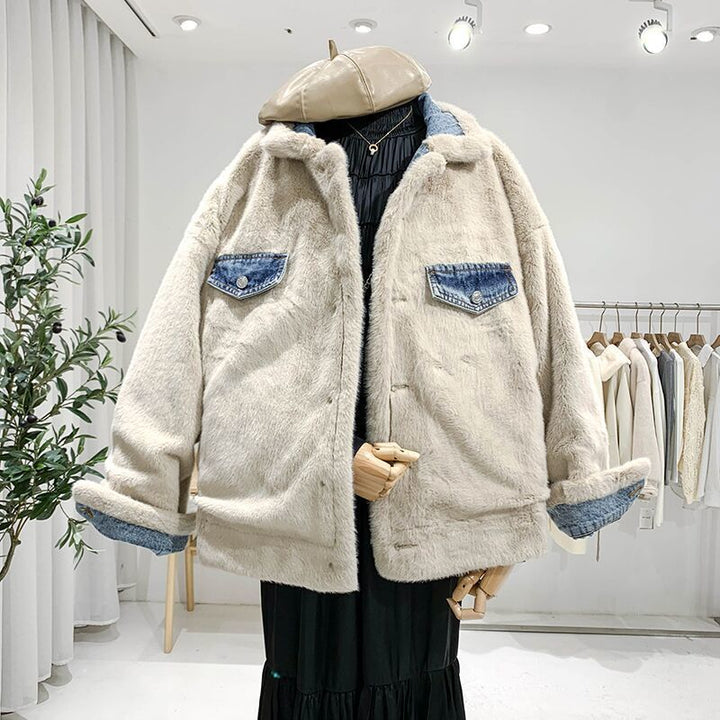 Damen Winter Jeansmantel mit warmer Fütterung & lockerem Schnitt, kuschelige Winterjacke im lässigen Denim Look.