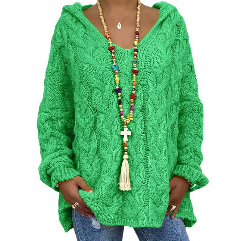 Detailreiches Zopfmuster auf dem warmen Damen Winter Kapuzenpullover, weich und angenehm.