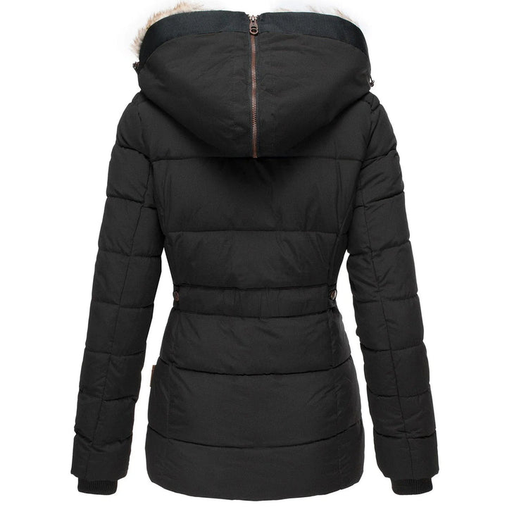 Warme & stylische Damen Winter Steppjacke, figurbetont, mit praktischer abnehmbarer Kapuze.