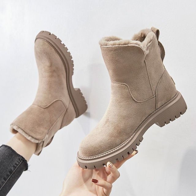 Elegante Damen Winterstiefel, wasserdicht & warm, im modernen Design. Komfortable Wintermode für jeden Tag.