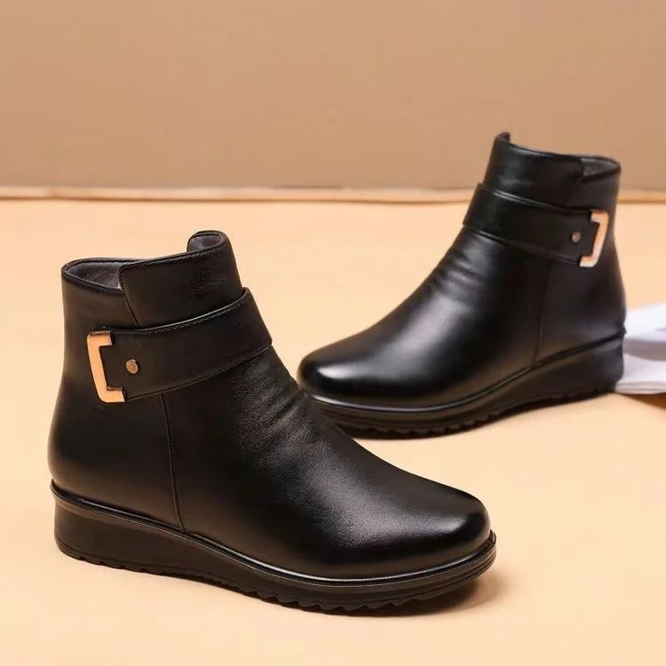 Warme Damen Stiefel für den Winter: Komfortabler Kälteschutz & sicherer Tritt bei Eis und Schnee.
