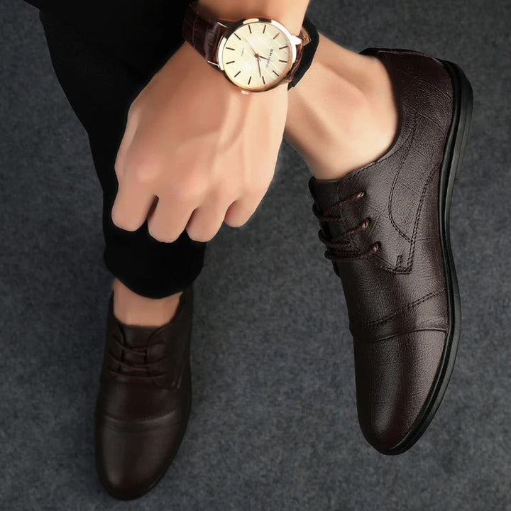 Klassische Herren Business Schnürschuhe in elegantem Braun aus Leder