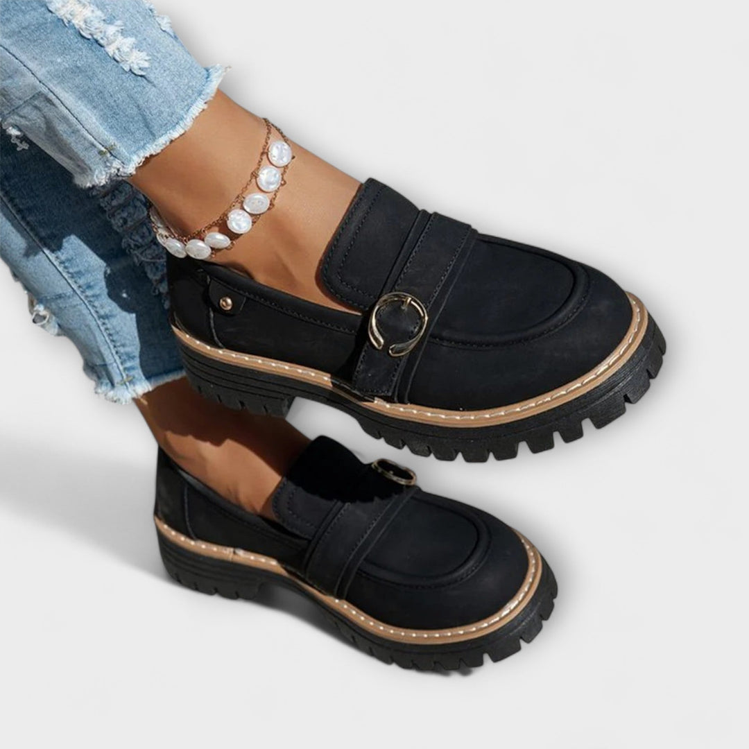 Komplettes Paar Aurora Loafer nebeneinander präsentiert