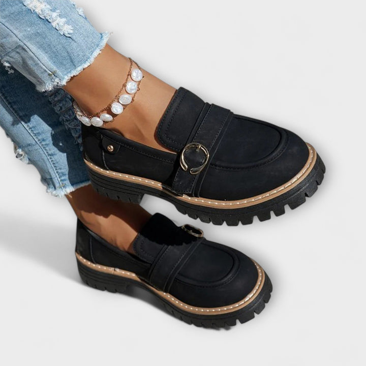 Komplettes Paar Aurora Loafer nebeneinander präsentiert