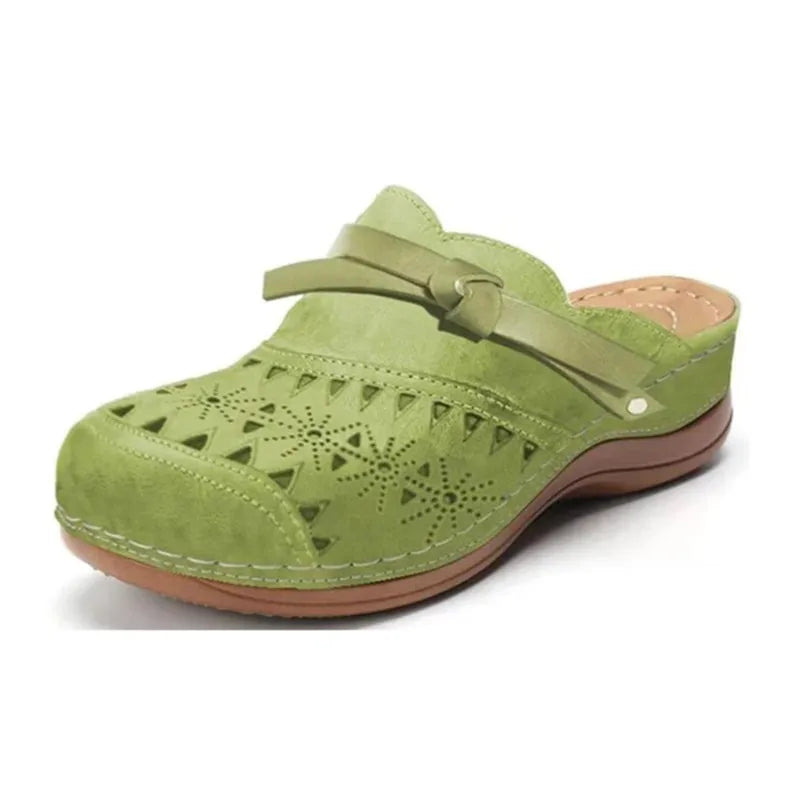 Leichte Damen-Slipper mit Memory-Schaum für optimalen Komfort. Orthopädische Damenschuhe mit Fußgewölbestütze.