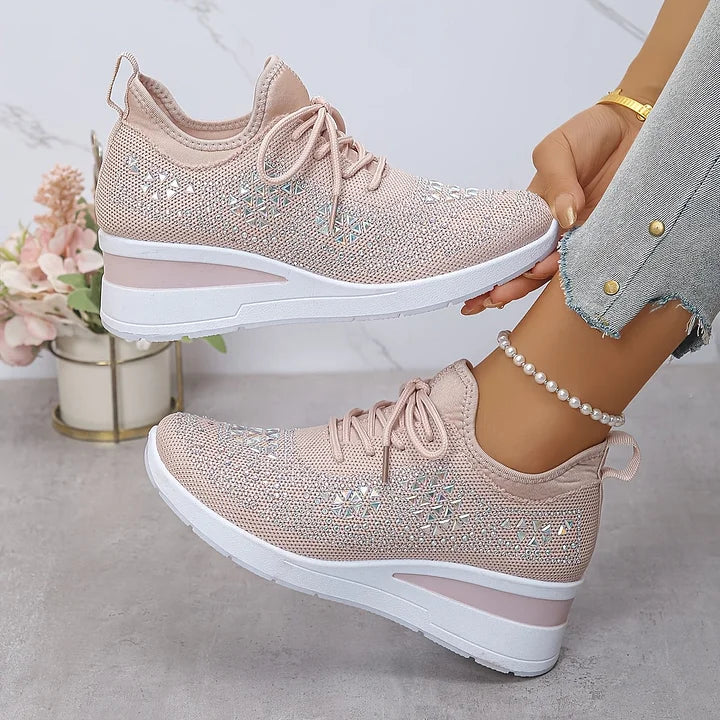 Damen orthopädische Turnschuhe in Hellrosa mit glitzernden Details und weißer Keilsohle