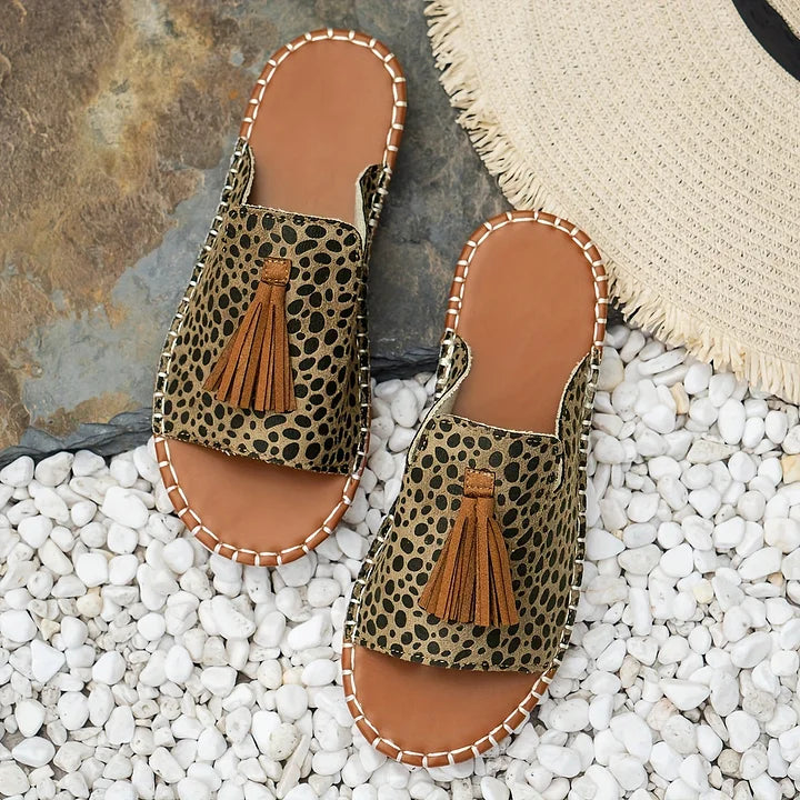 Orthopädische Damen Sandalen für Alltag & Freizeit, stilvoll und bequem, mit Fußgewölbeunterstützung für gesunde Füße.