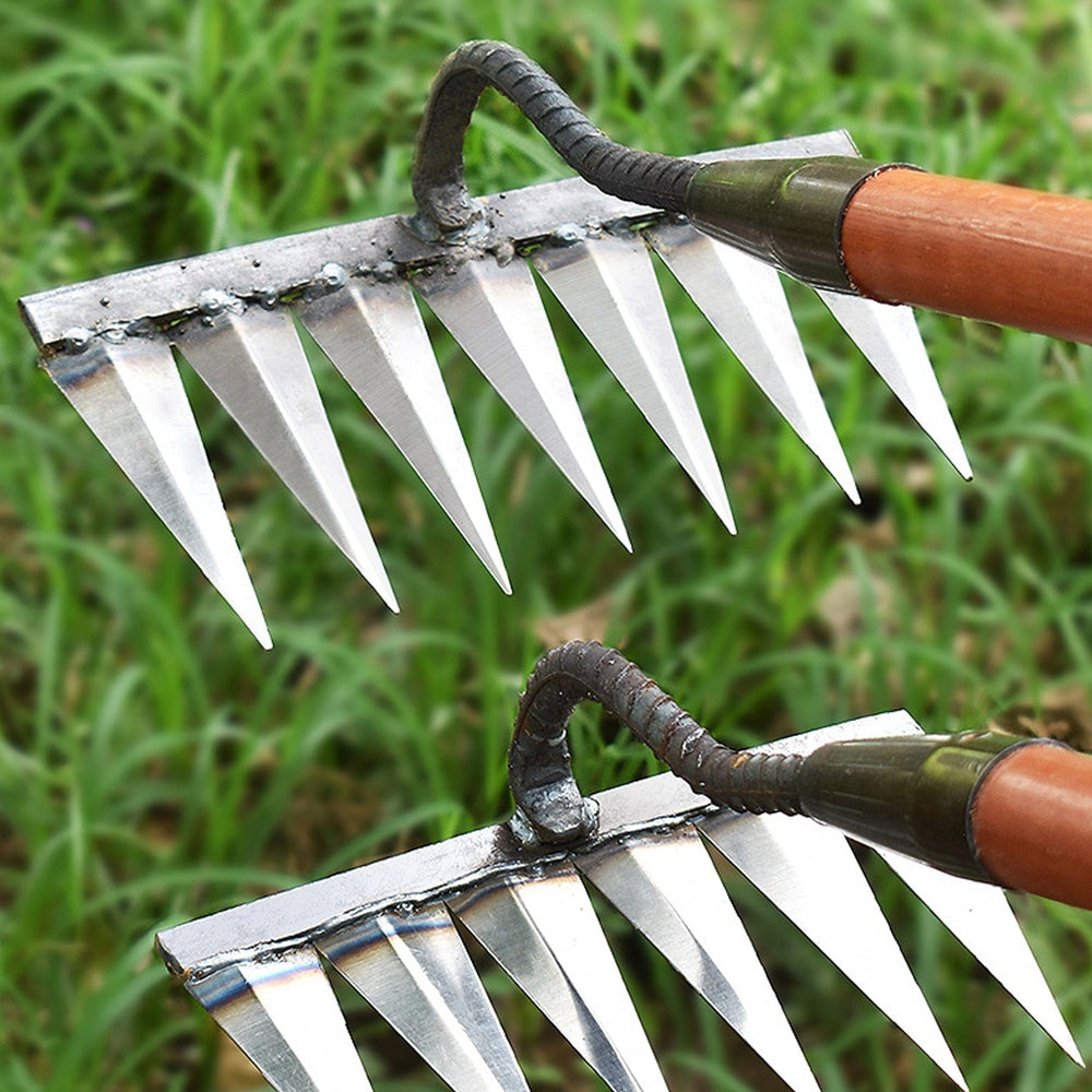 "Effektiver Unkrautentferner mit scharfen Zähnen und robustem Stahl, ideal für unkrautfreie Blumenbeete im Garten"