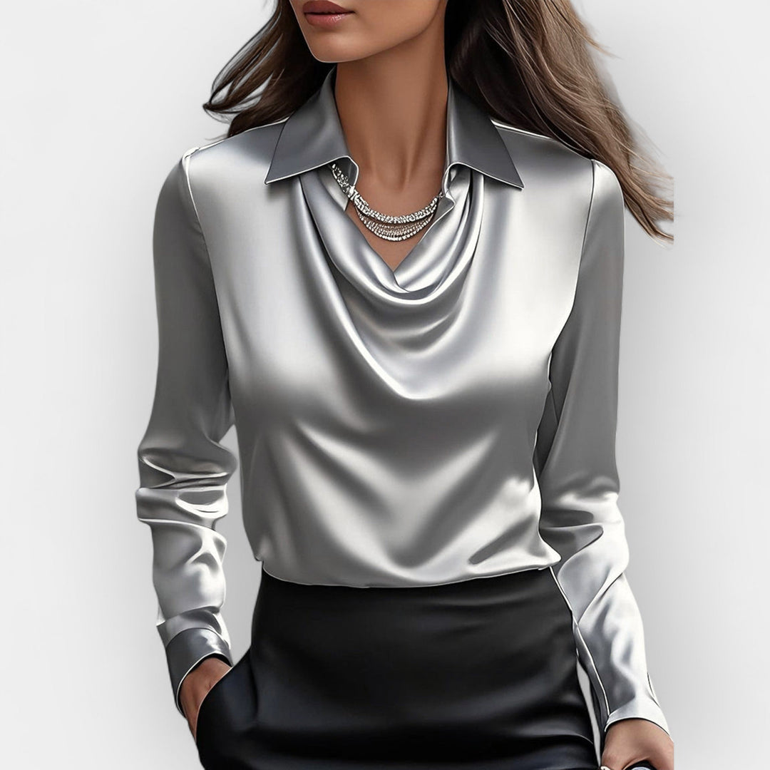 Komfortable Damen Bluse mit chicem Wasserfallkragen, geeignet für Büro und Freizeit-Looks.