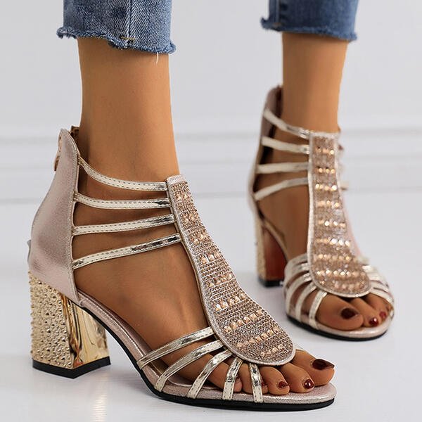 Glamouröse goldene Damen Edith Riemchen-Sandalen mit Blockabsatz. Der ideale Sommer- oder Abendschuh für Frauen.