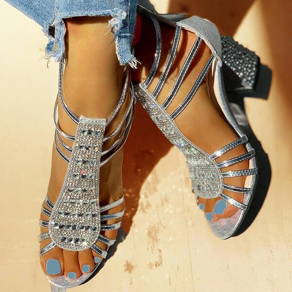 Moderne Damen Edith Riemchen-Sandalen mit Blockabsatz. Vielseitige und stilvolle Damenschuhe für Sommer & Abendmode.