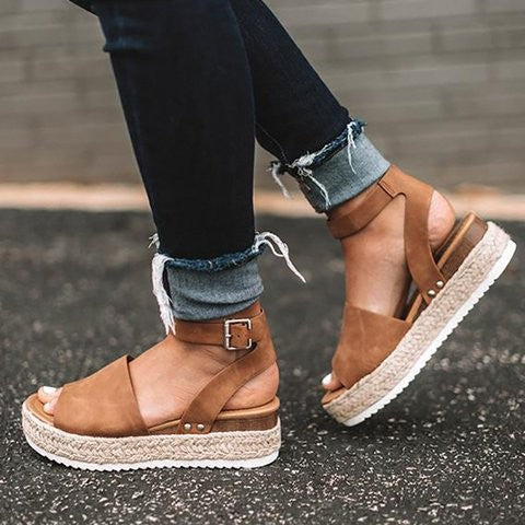Elegante Damen Flatform Sandalen mit Knöchelriemen für Frühling & Sommer.