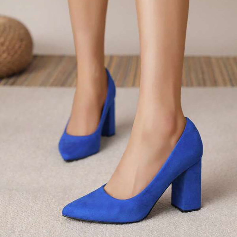Elegante Damen High Heels aus Hirschleder, spitz zulaufend, in Königsblau. Ideal für Büro und Abendgarderobe.