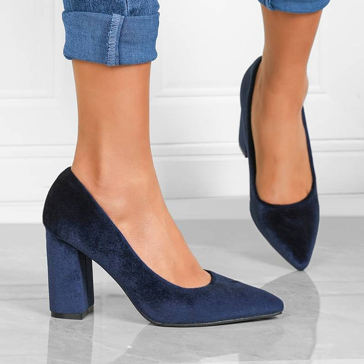 Elegante Damen High Heels aus Hirschleder, spitz zulaufend, in Königsblau. Ideal für Büro und Abendgarderobe.