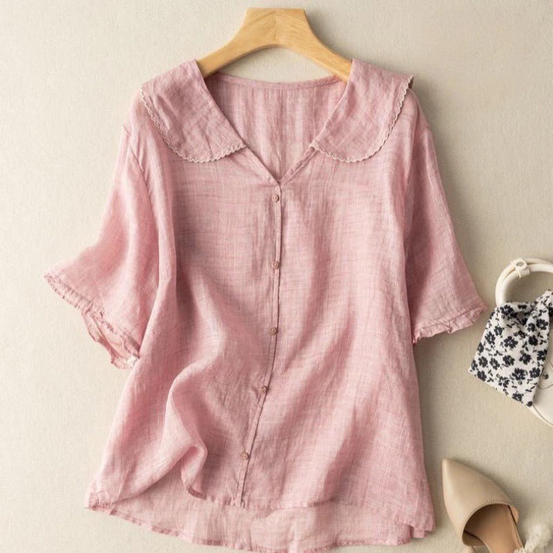 Modische Damen Bluse mit lockerer Passform und elegantem Wellenkragen; bürotauglich und feminin.