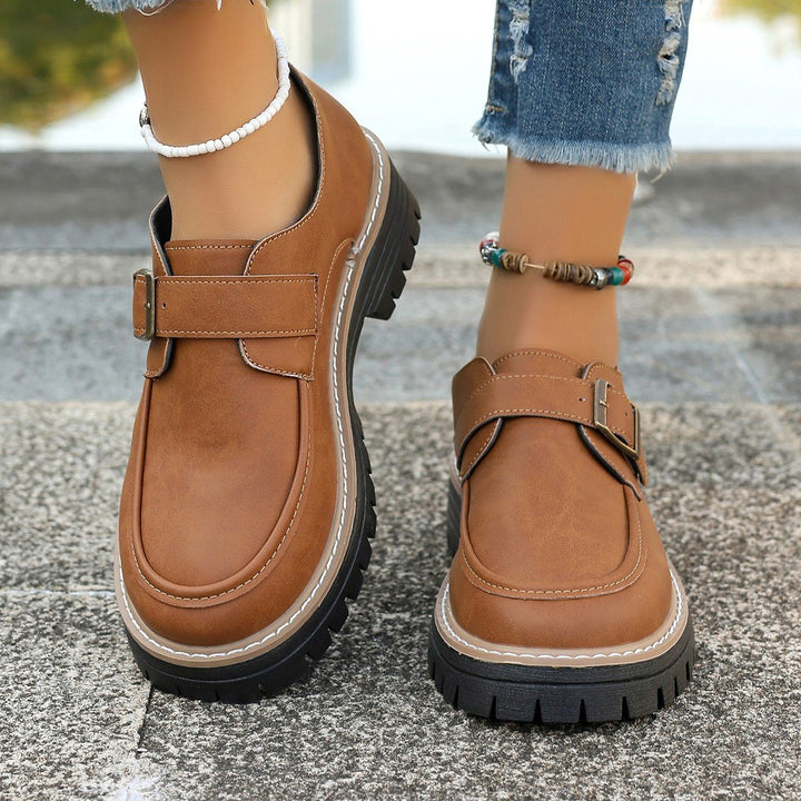 Damen Schnallenschuhe Loafer mit stilvoller Schnalle & markanter dicker Sohle; bequeme runde Zehenpartie.