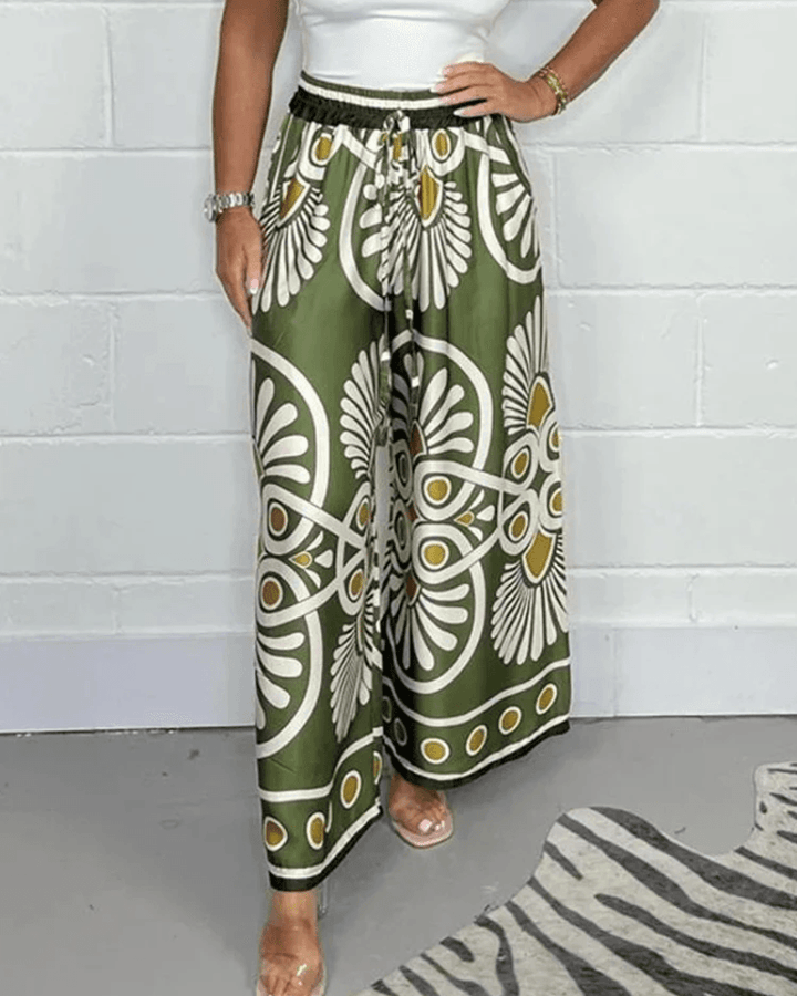 Schicke Damen Palazzohose mit fließendem Stoff, hoher Taille und weitem Bein für optimalen Tragekomfort.