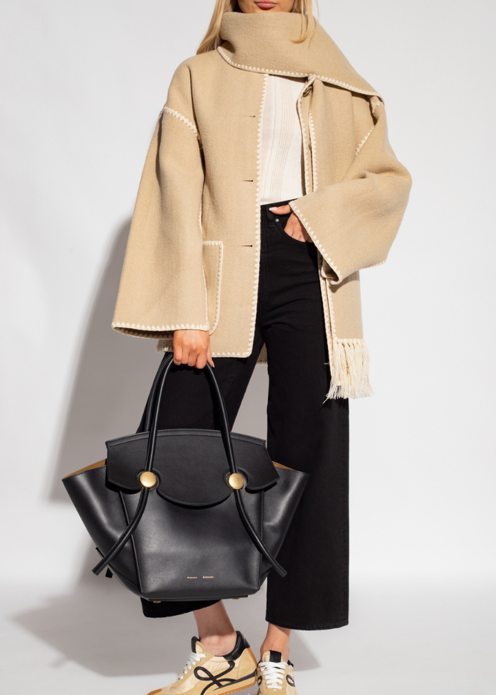 Stilvolle Damenmode: Schaljacke, ideal für Herbst & Winter; elegante Warme Jacke für jeden Tag.