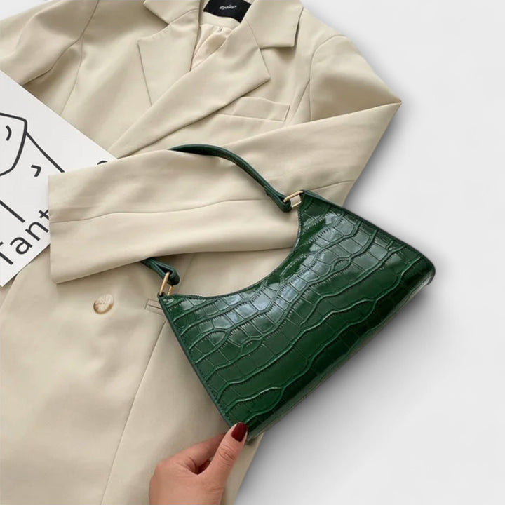 Hochwertige Damen Schultertasche, cremefarbenes Kunstleder, minimalistisch und chic.