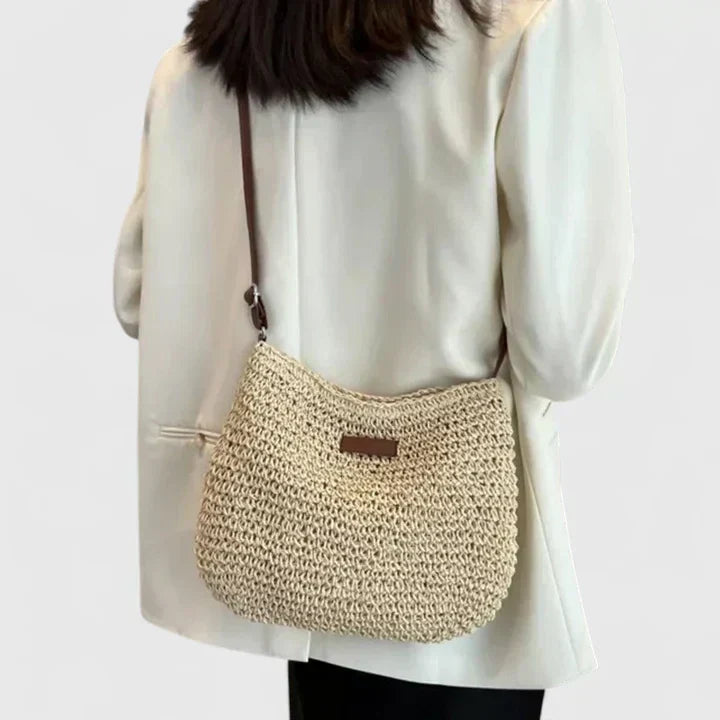 Casual Damen Schultertasche in Khaki, bequeme Alltagstasche im Naturstil für den Sommer.