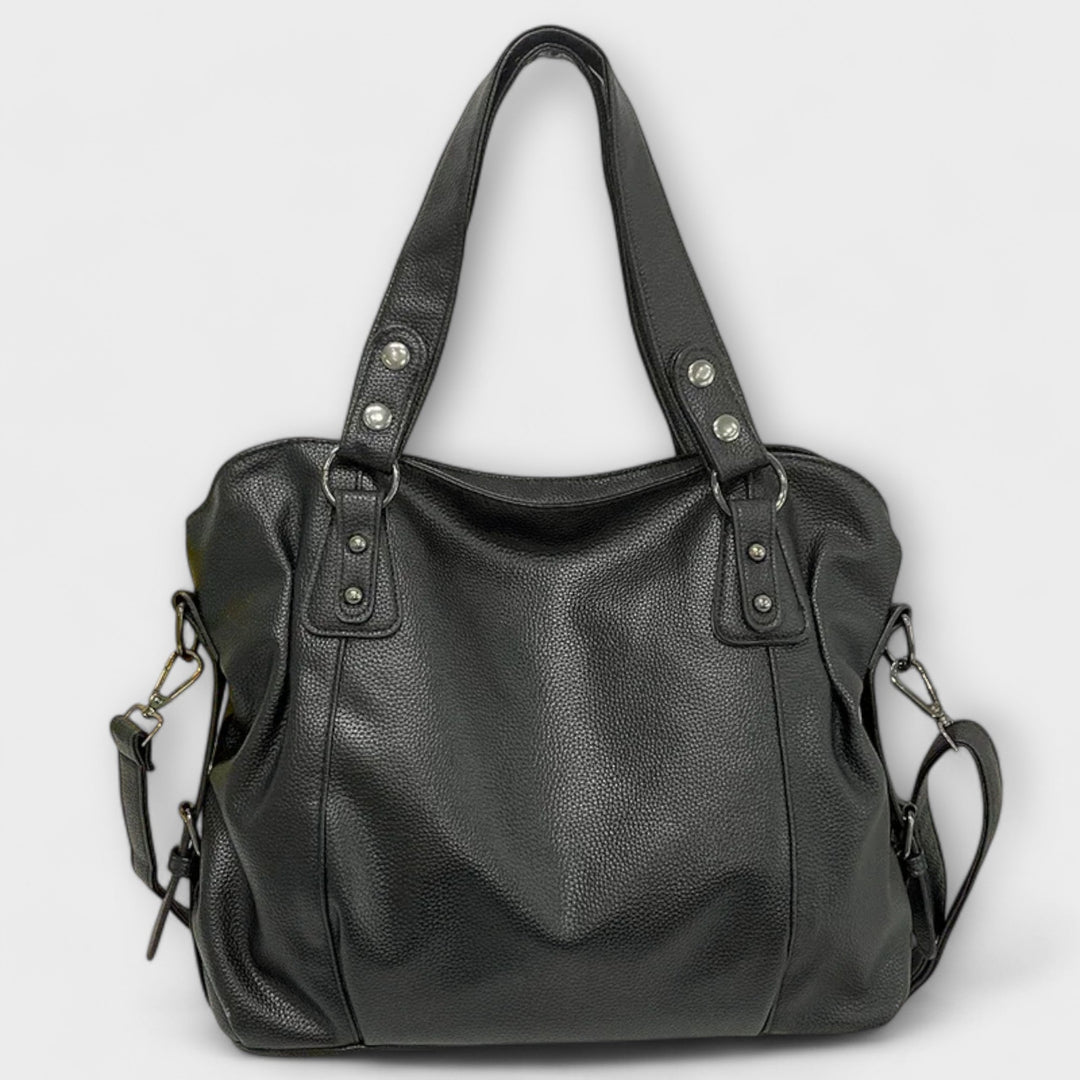 Sommerliche Damen Schultertasche, elegant und schlank. Ideale Handtasche für stilvolle Freizeit-Looks.