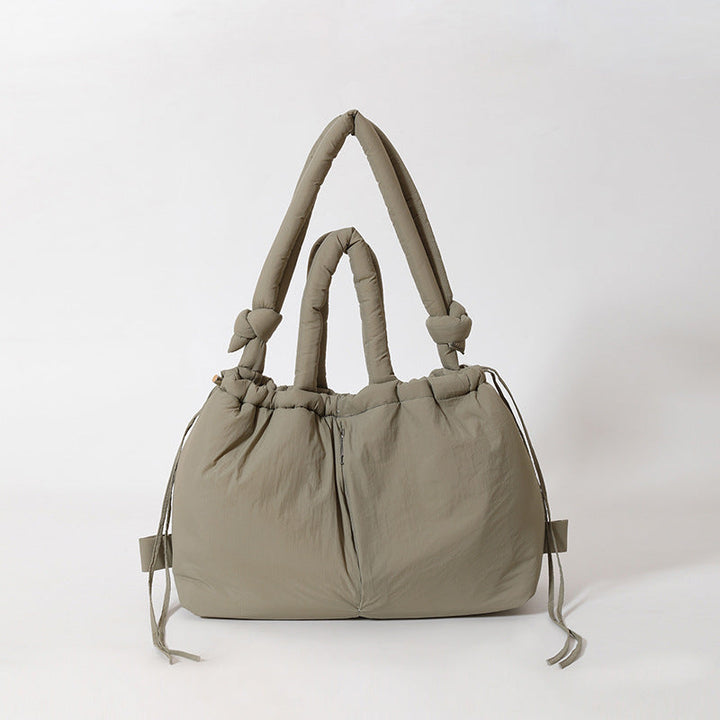 Die vielseitige Mayer-Boutique Damen Schultertasche – ein unverzichtbares Accessoire für jede Garderobe.