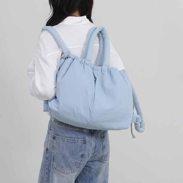 Stilvolle Damen Tragetasche, das perfekte Accessoire für einen eleganten Look. Modern und vielseitig.