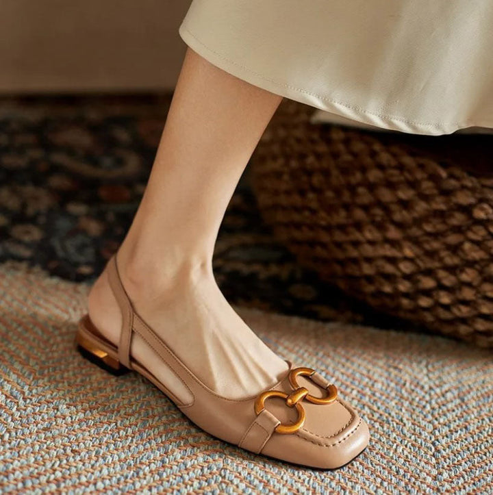 Stilvolle Damen Slingback Flats für elegante Outfits, bequeme Frühlingsschuhe mit klassischem Design und niedrigem Absatz.