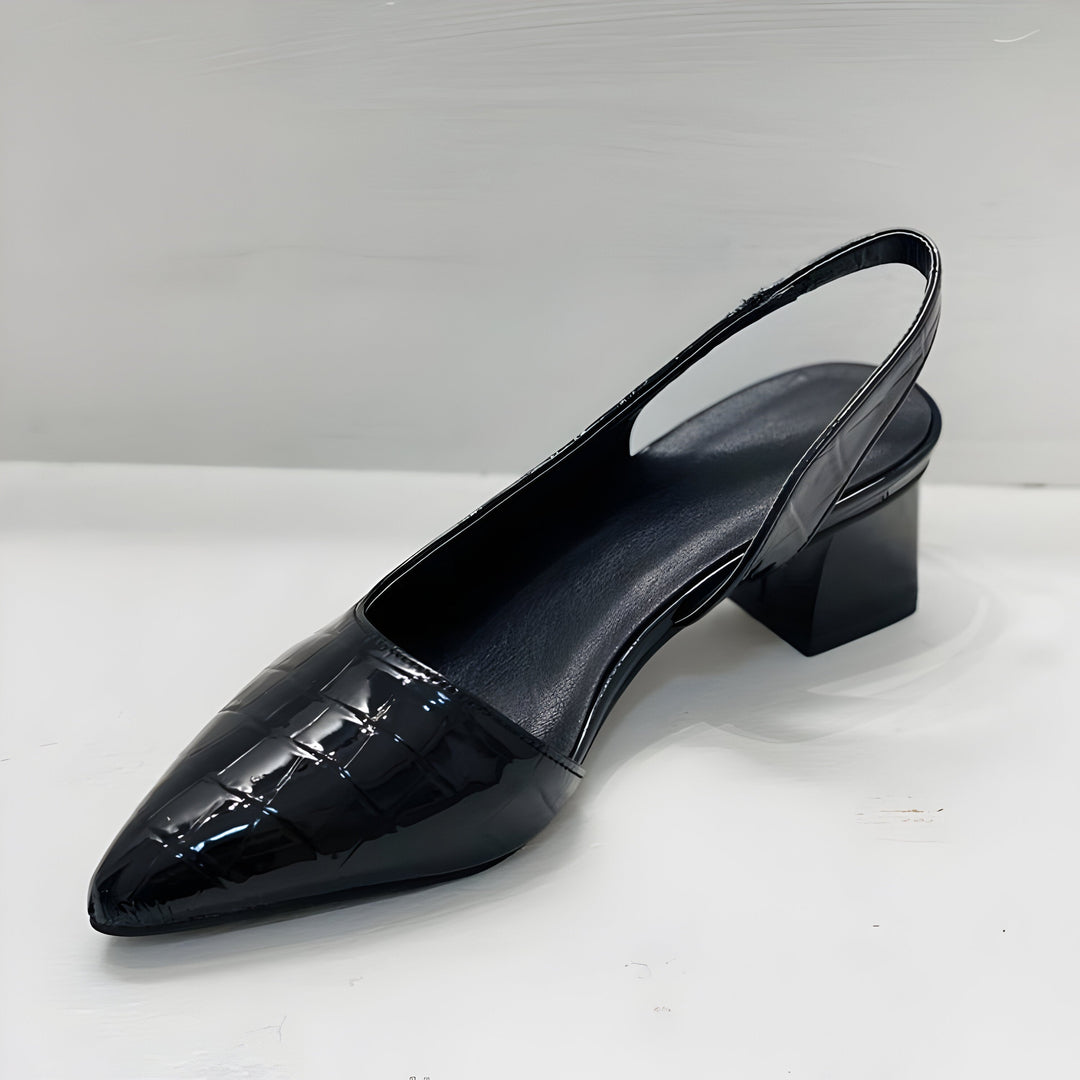 Schwarze, elegante spitze Damenschuhe mit stabilem Blockabsatz, perfekt für Abendmode & den modischen Alltag.