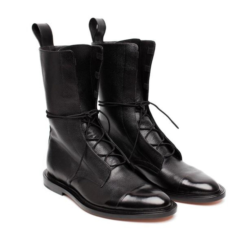 Schwarze Damen Stiefeletten mit bequemem Blockabsatz und Reißverschluss. Perfekt für Herbst & Winter Alltag.