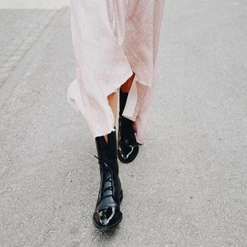 Bequeme braune Damen Herbst Stiefeletten mit Blockabsatz & Reißverschluss. Ideal für elegante Alltagsschuhe.