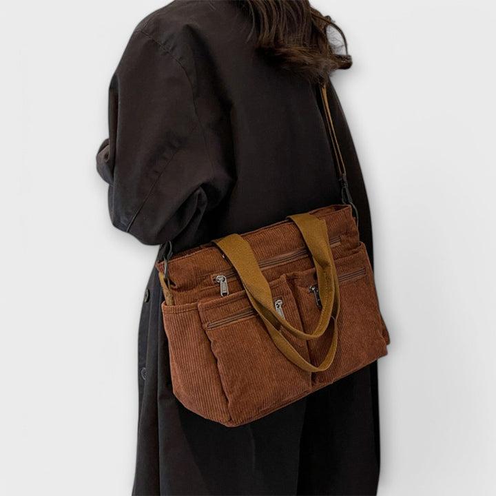 Edle Damen-Tote-Tasche, stilvolles Design & viel Platz für persönliche Dinge.