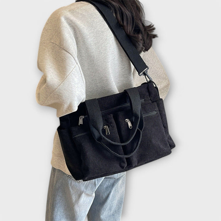Moderne Damentasche, elegantes Design, geräumige Tote Bag für urbane Frauen.