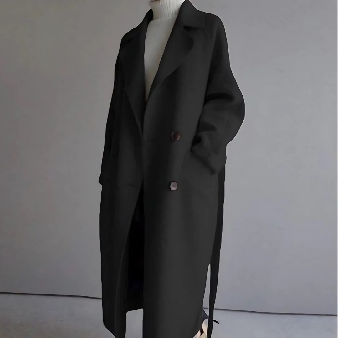 Moderne Damen Winterjacke mit elegantem Reverskragen. Ideal als Herbstmode oder stilvolle Oberbekleidung.