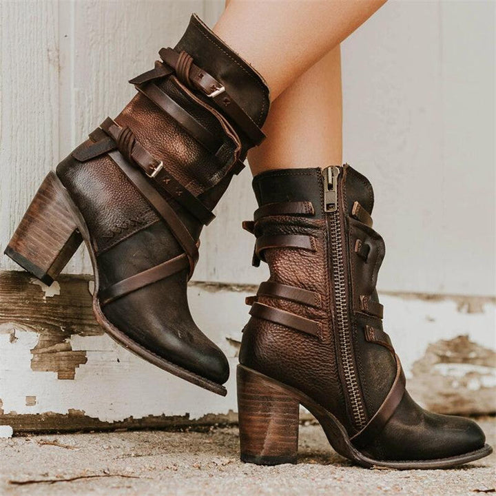 Robuste Damen Winterstiefel, gefüttert, mit rutschfester Sohle; ideal als bequeme Alltagsstiefel für Schnee & Kälte.