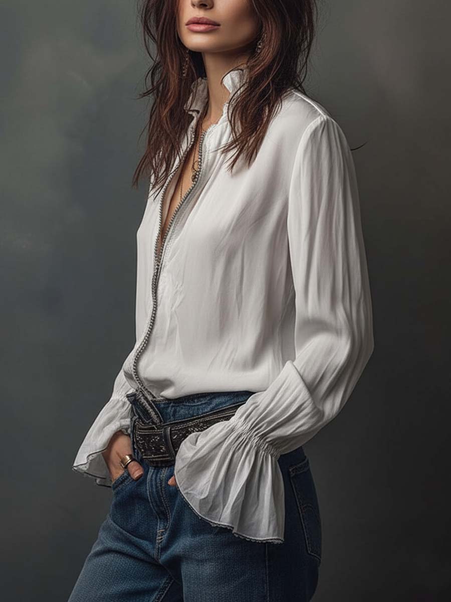 Vielseitige Reißverschlussbluse für Damen. Perfekt für Business & Freizeit, mit eleganten Volantmanschetten.