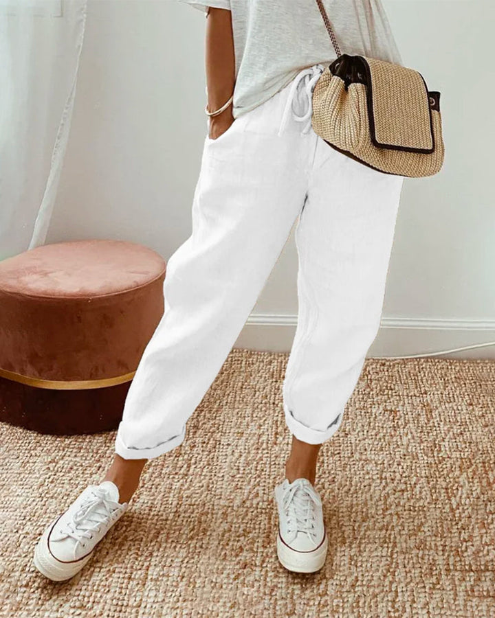 Luftige Sommerhose für Damen: Elegantes Design, weites Bein, hohe Taille & atmungsaktiver Stoff. Perfekt für Alltag & Büro.