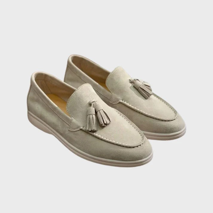 Bequeme Herren Slipper, vielseitig kombinierbar. Ideale Komfortschuhe für Freizeit und Business.