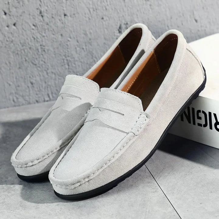 Mühelos anziehbare Herren Penny Loafers, bequeme Slip-Ons für den Frühling, elegantes Design.