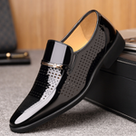 Schwarzer Brogue