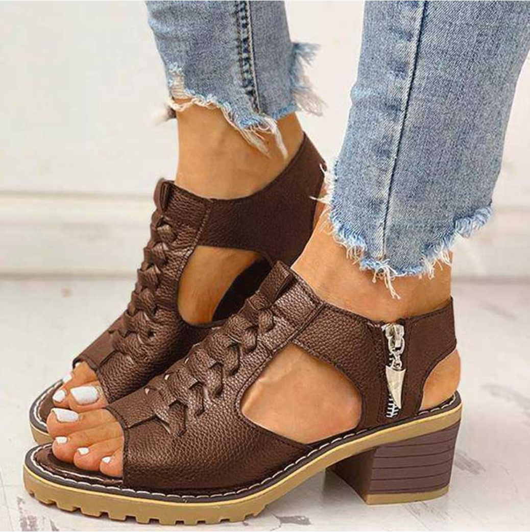 Atmungsaktive Damen Sandalen hochhackig. Stylische Riemchensandalen perfekt für elegante Sommerabende und Partys.
