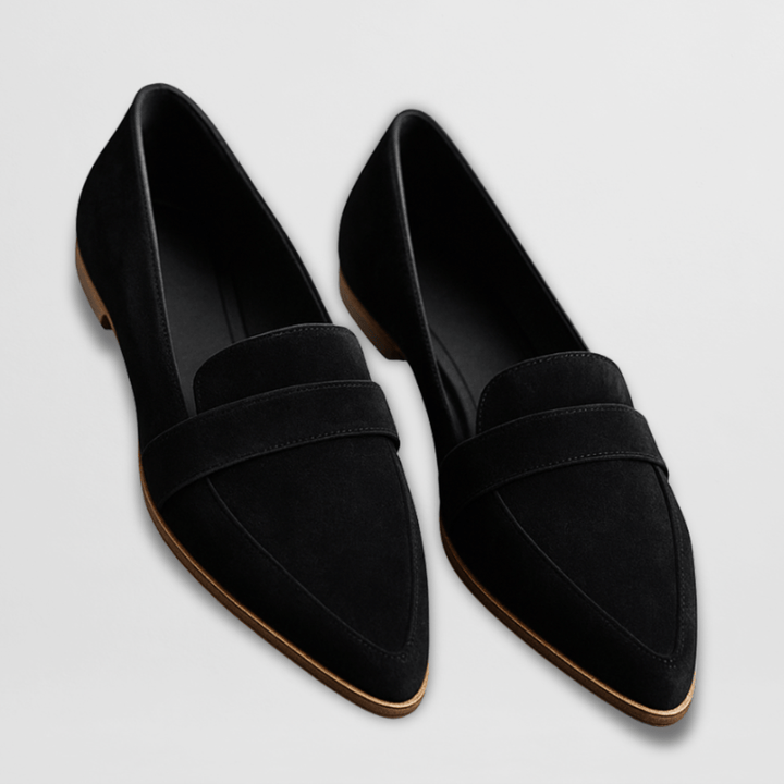 Jasmin Damen Loafers in Nude, elegant und bequem. Spitze Alltagsschuhe für Damen, perfekt für den Frühling.