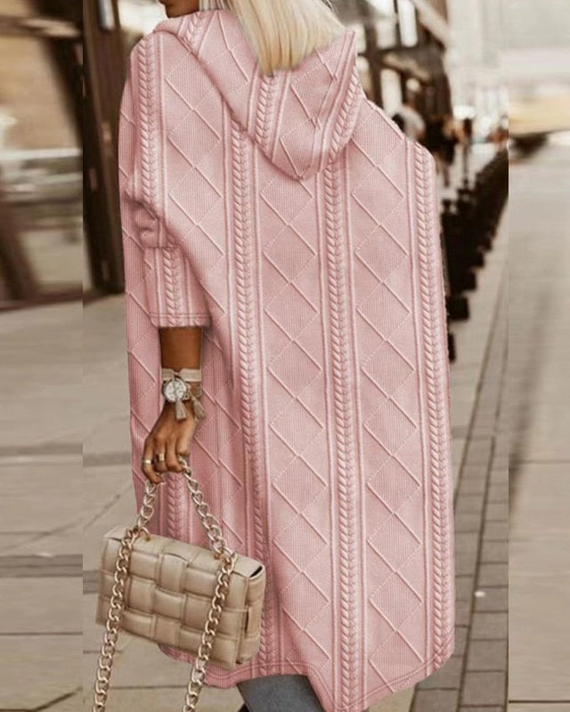 Vielseitige, elegante Damen Kapuzenstrickjacke mit langem Schnitt. Ideal für Layering im Herbst & Winter.