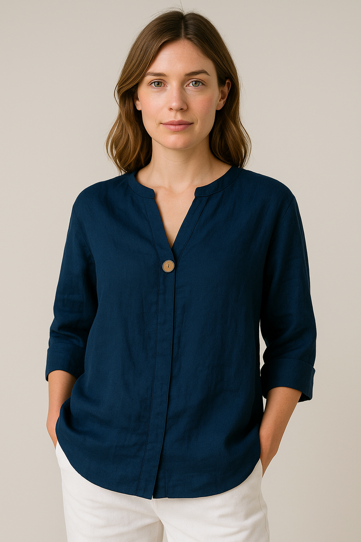 Komfortable Freizeitbluse für Damen mit V-Ausschnitt & dekorativen Knöpfen; perfekt für casual und vielseitige Looks.